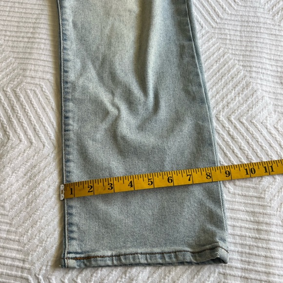 Levi’s - Rib Cage Button Fly  Light Blue Jeans - Picture 6 of 16
